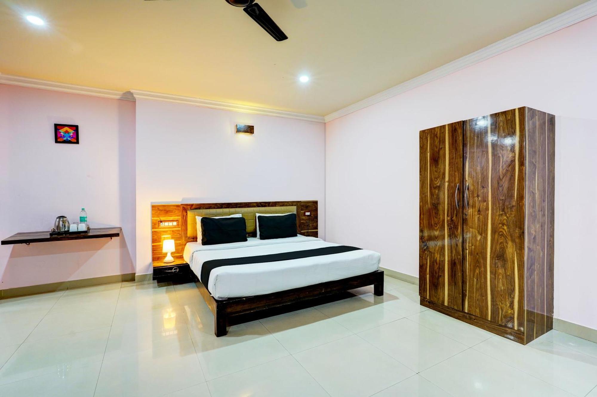 Super Townhouse Mg Road Near Commercial Street Μπανγκαλόρ Εξωτερικό φωτογραφία