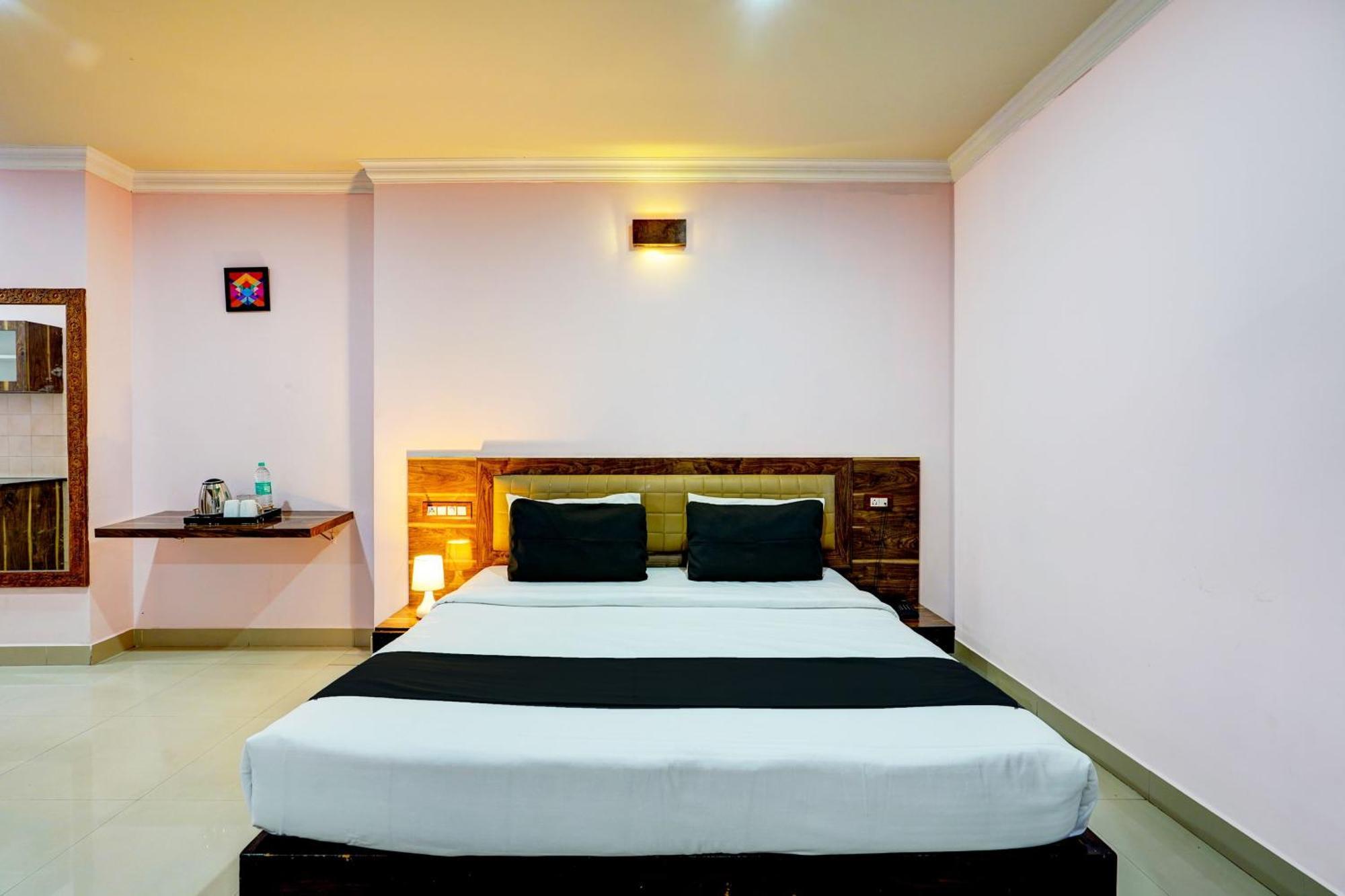 Super Townhouse Mg Road Near Commercial Street Μπανγκαλόρ Εξωτερικό φωτογραφία