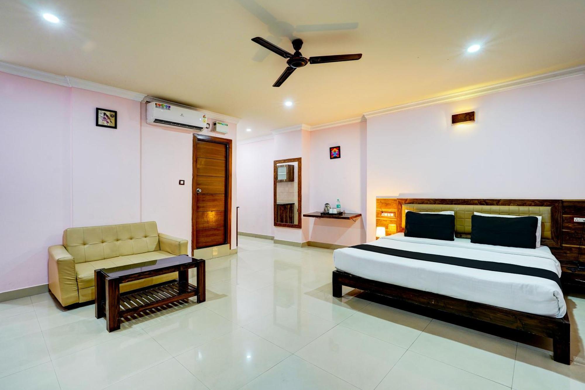 Super Townhouse Mg Road Near Commercial Street Μπανγκαλόρ Εξωτερικό φωτογραφία